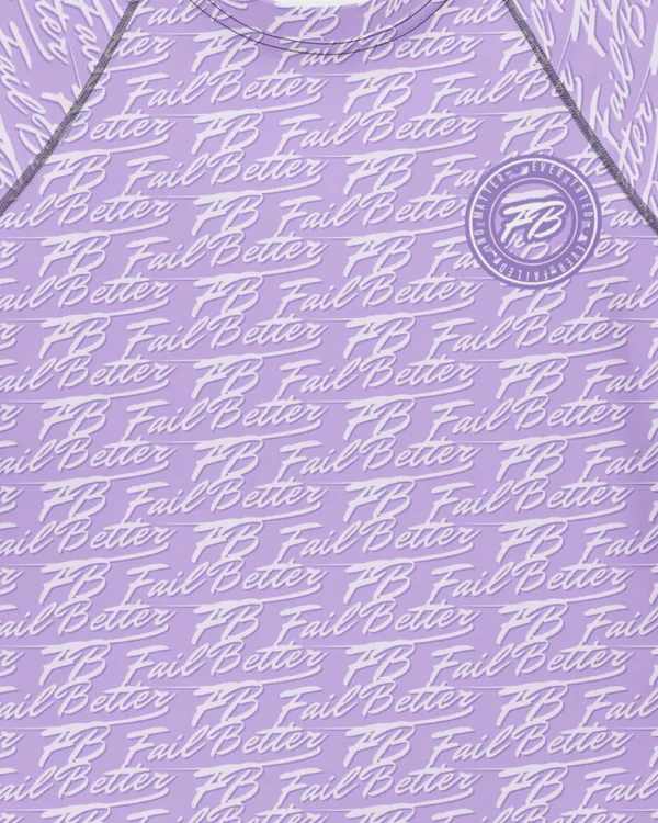 Compression Shirt in Lilac, close-up of the print